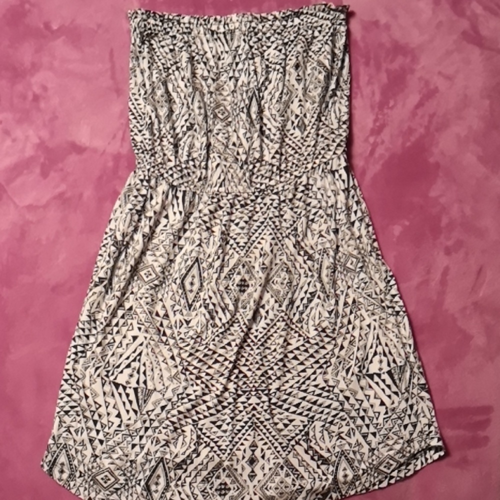 Strapless billabong dress